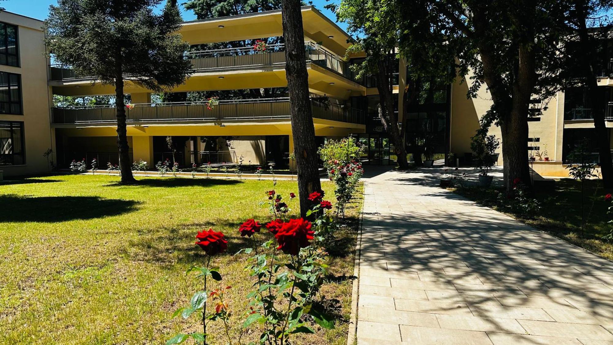 Queen Nelly Park Kiten  Exterior photo